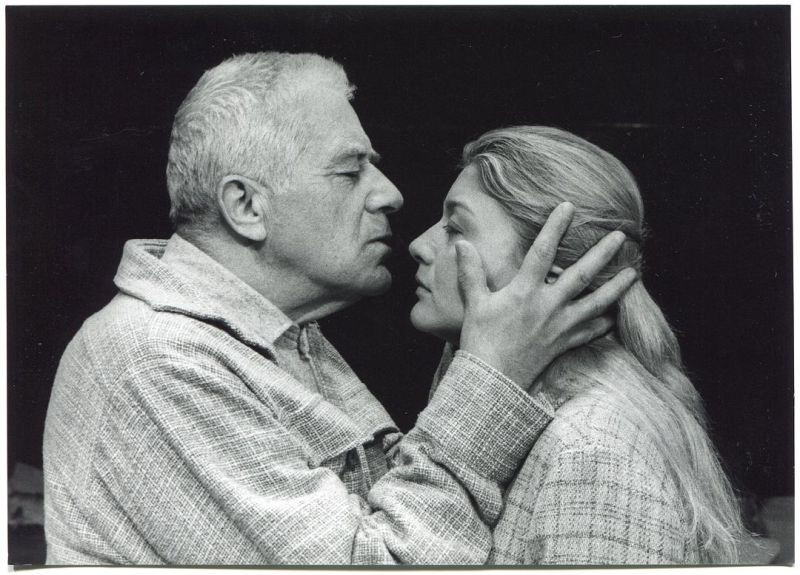 William Shakespeare, Król Lear, reż. Piotr Cieplak, Teatr Powszechny w Warszawie, 2001 | Zbigniew Zapasiewicz (Lear), Edyta Olszówka (Kordelia) | fot. Dariusz Senkowski